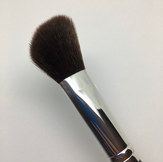 RIGHT ANGLES blush/contour/foundation brush