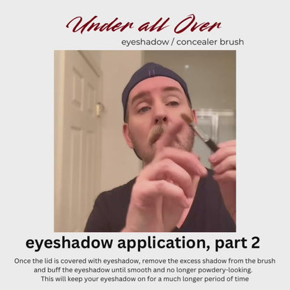 UNDER-ALL-OVER eyeshadow/concealer brush