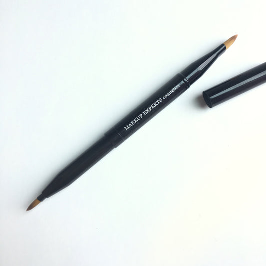 LIP SERVICE 2-sided retractable brush - M.E. cosmetics